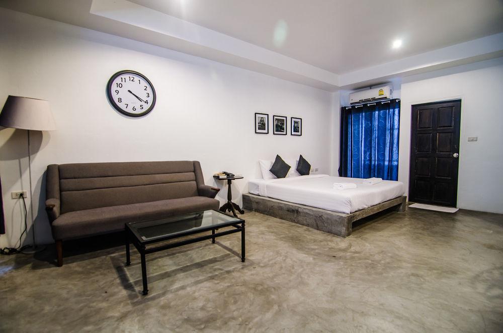 Chic Boutique Hotel Пхукет Экстерьер фото