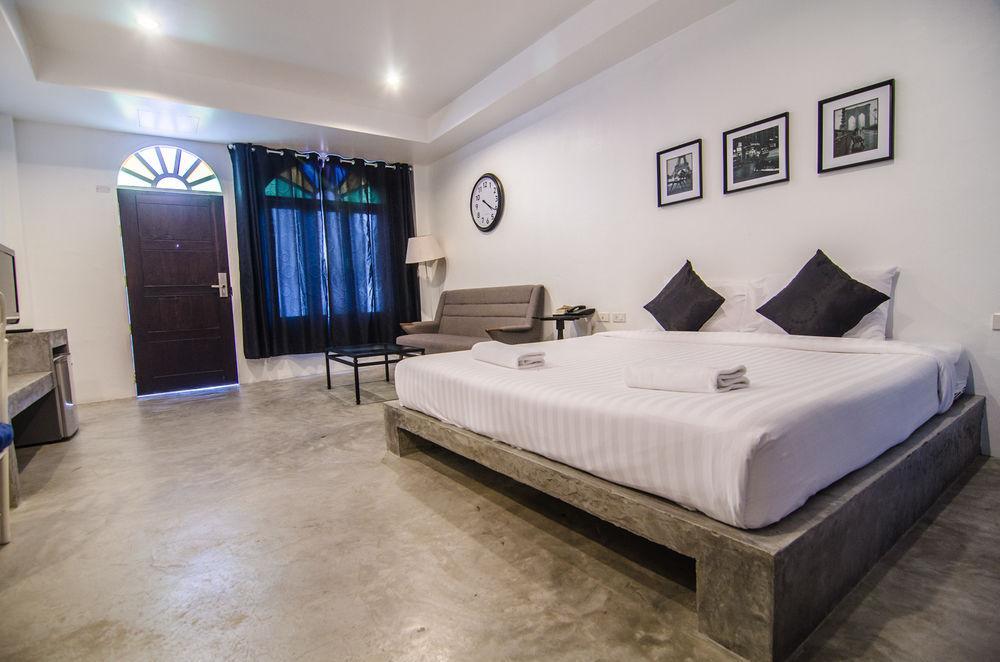 Chic Boutique Hotel Пхукет Экстерьер фото